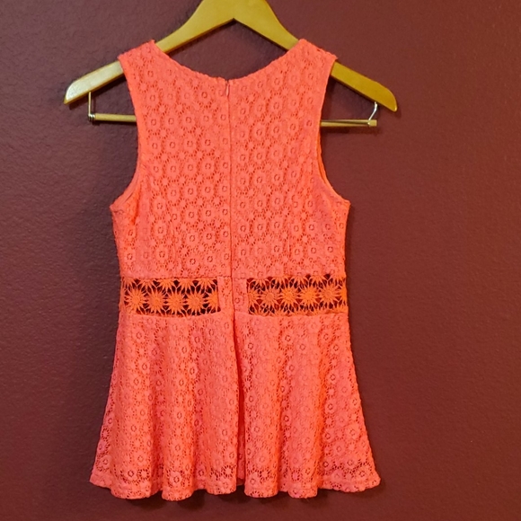 Blouse - Picture 2 of 3